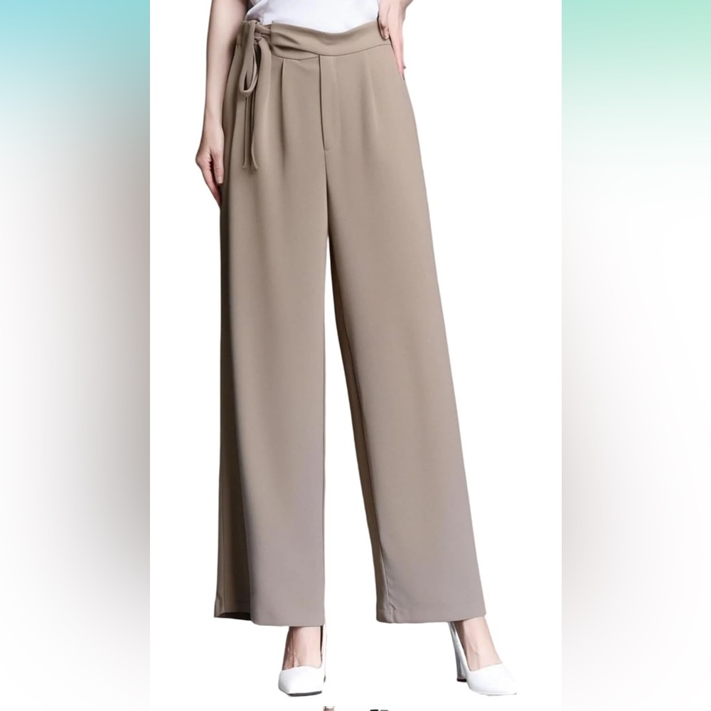 Chic Cream Wide-Leg Pants with Flowing Silhouette